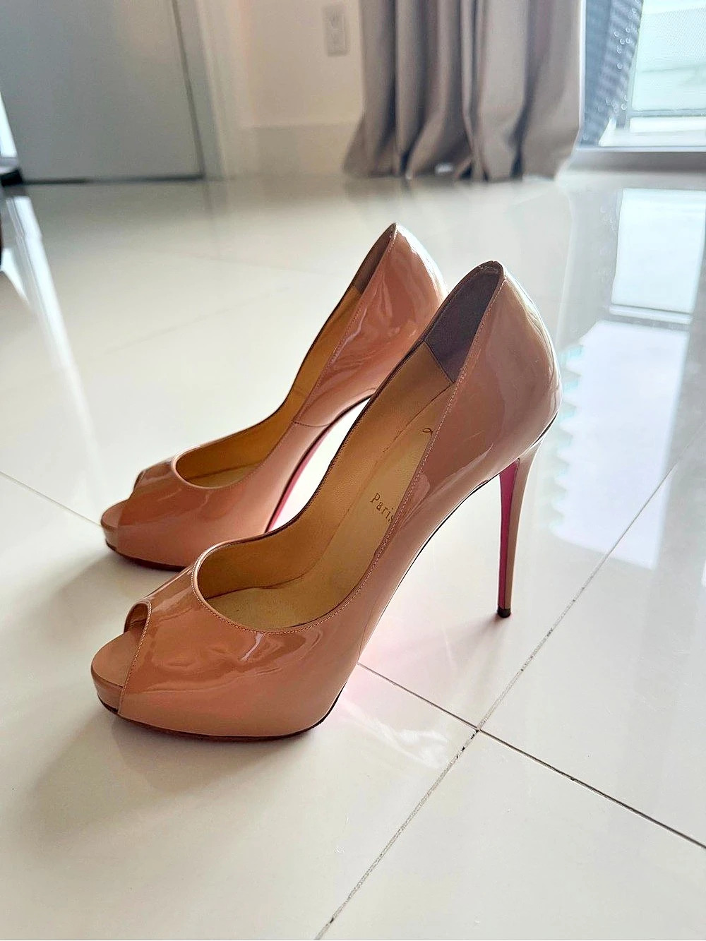 Christian Louboutin New Very Prive 120 Patent Leather Platform Peep-Toe Pumps